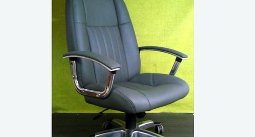 Перетяжка офисного кресла кожей. Новошахтинск